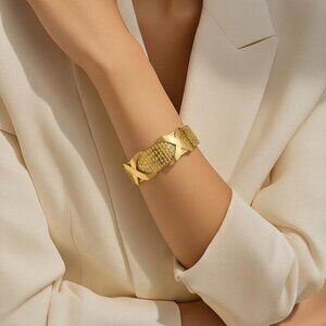 Luxury Modern Stainless Gold Plated Steel Bracelet Thick Wide Chunky Bracelet